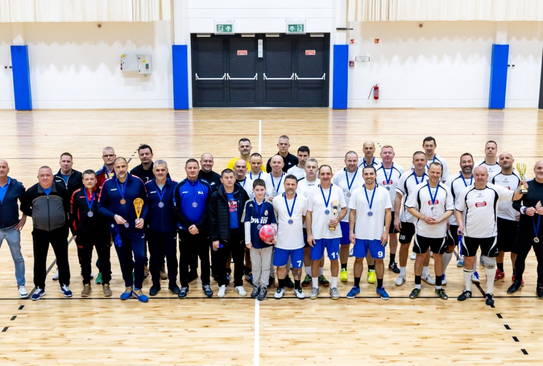 40+ Senior teremlabdarúgó torna zajlott a Hungarikum Ligetben