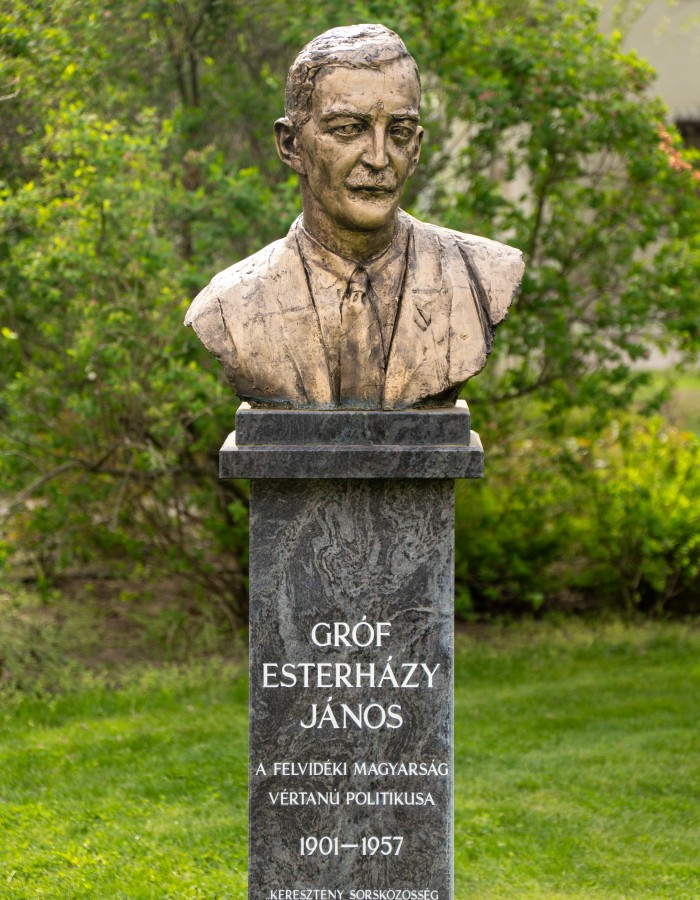 Gróf Eszterházy János