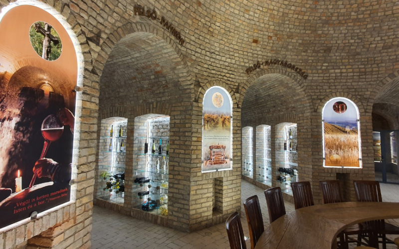 Magyar Borok Katedrálisa belső 9