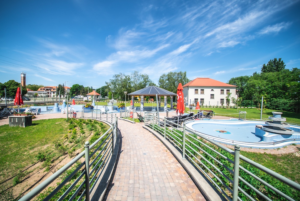 Gyarmati Dezső Tanuszoda és Gyógyfürdő