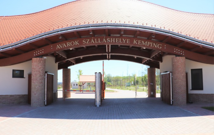 Avarok Szálláshelye Kemping****