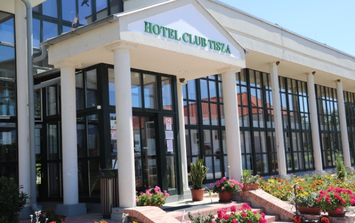 Hotel Club Tisza***