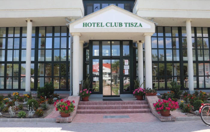Hotel Club Tisza***